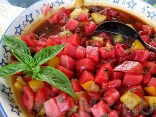 Салат с помидорами